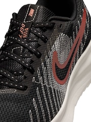 Preto/Ouro Rosa - Tênis de corrida Nike Run Defy para asfalto - Imagem 10 de 11