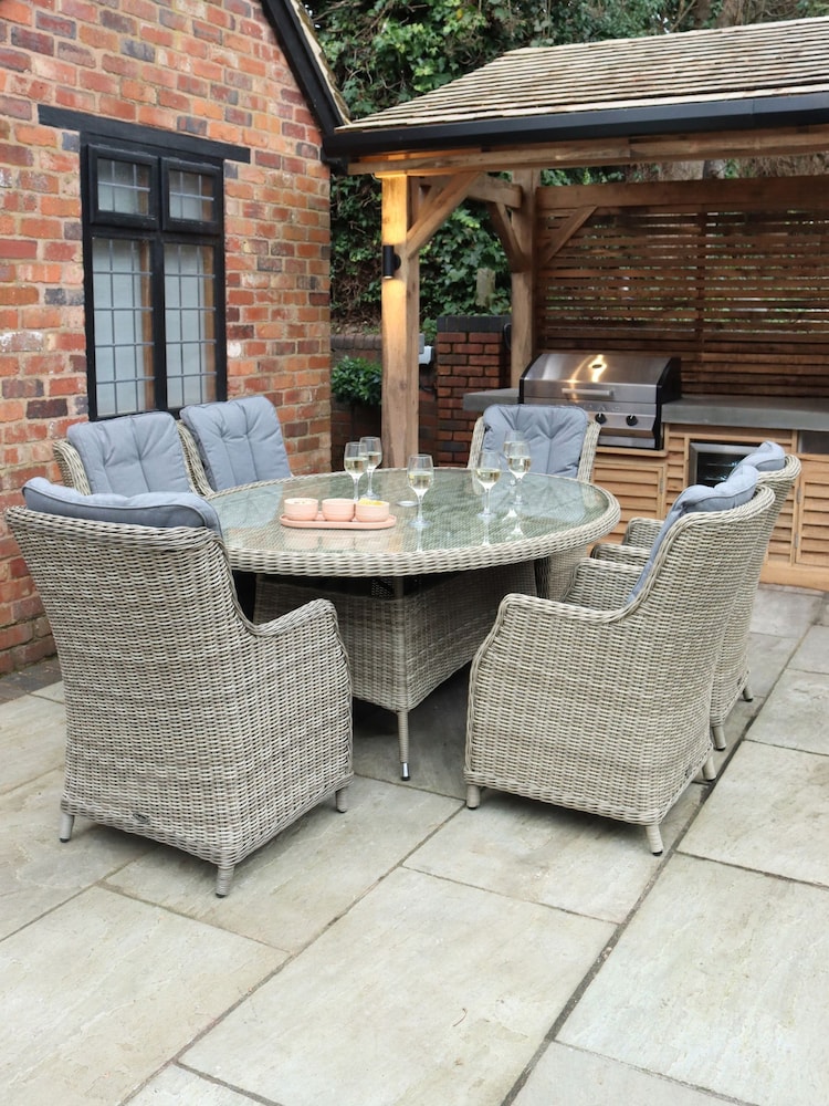 Royalcraft Beige Wentworth 6 Seater Ellipse Highback Dining Set - Image 1 of 5
