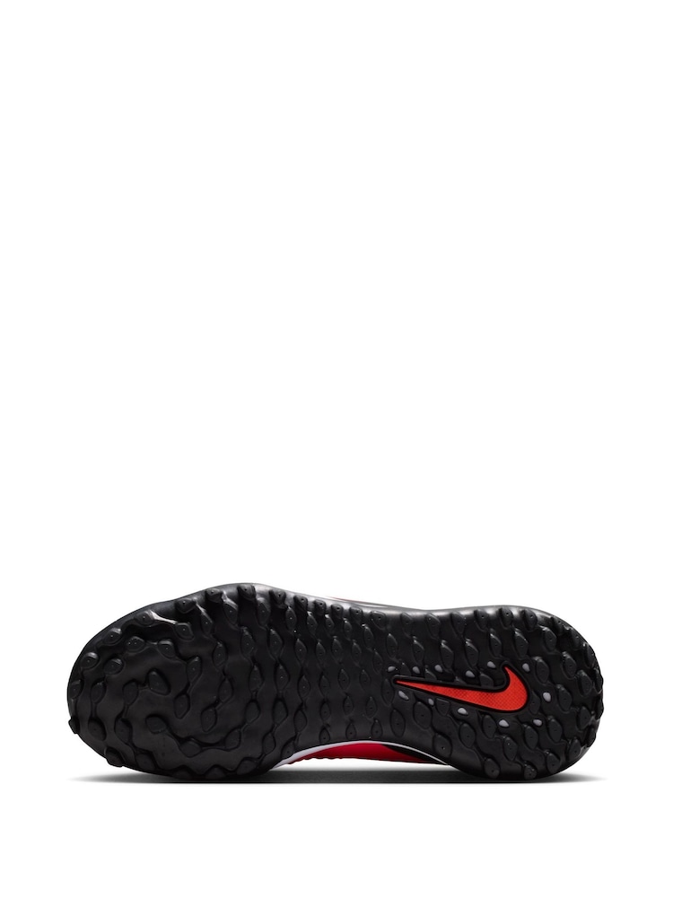 Nike Red Jr. Phantom 6 Low Academy Turf Football Trainers - Image 7 of 7