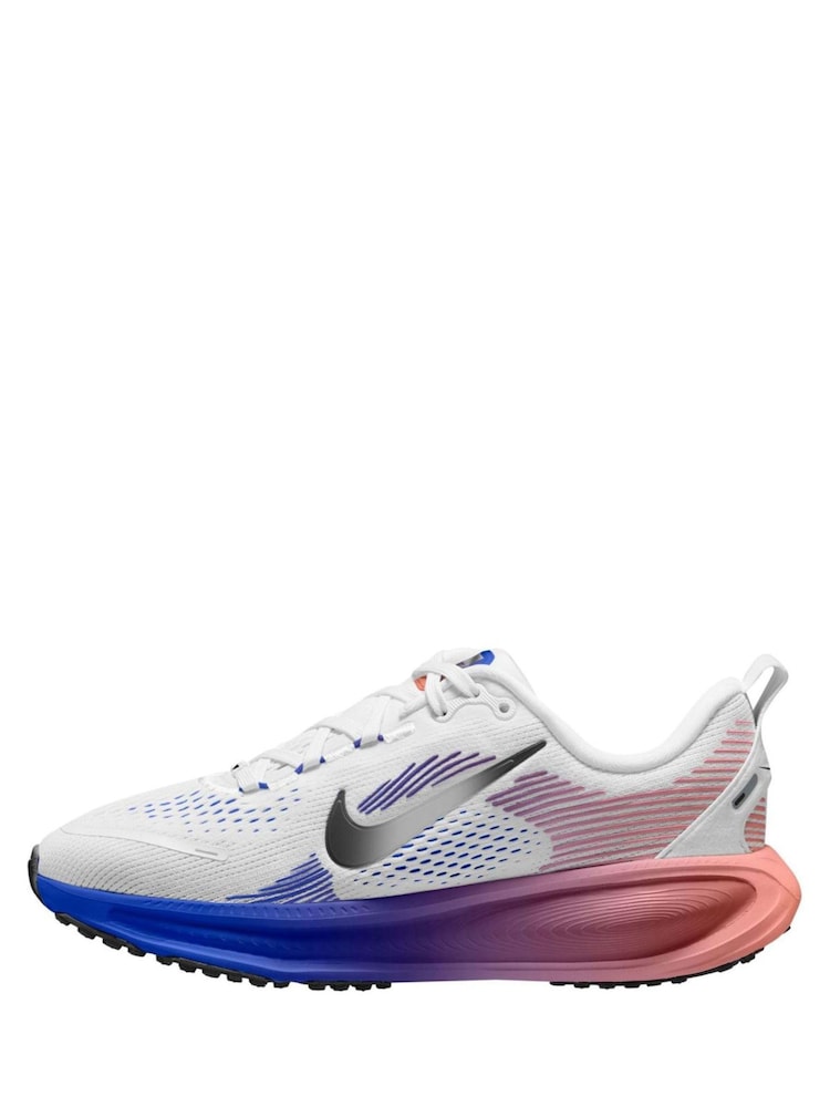 Nike White/Blue Pink Youth Vomero 18 Road Running Trainers - Image 2 of 4 Nike White/Blue Pink Youth Vomero 18 Road Running Trainers - Image 2 of 4