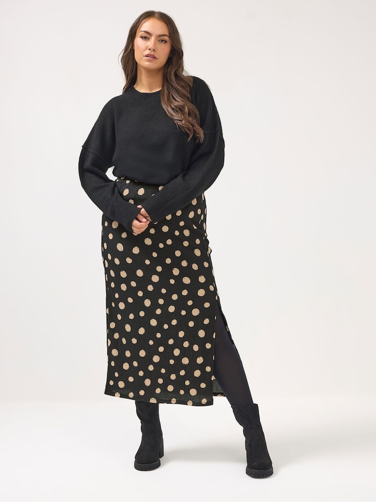 Yours Curve Black Split Detail Skirt - Image 2 of 5 Yours Curve Black Split Detail Skirt - Image 2 of 5