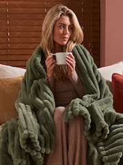 Morphy Richards Green Small EverCosy Luxury Striped Fleece Electric Heated Throw - Image 2 of 5