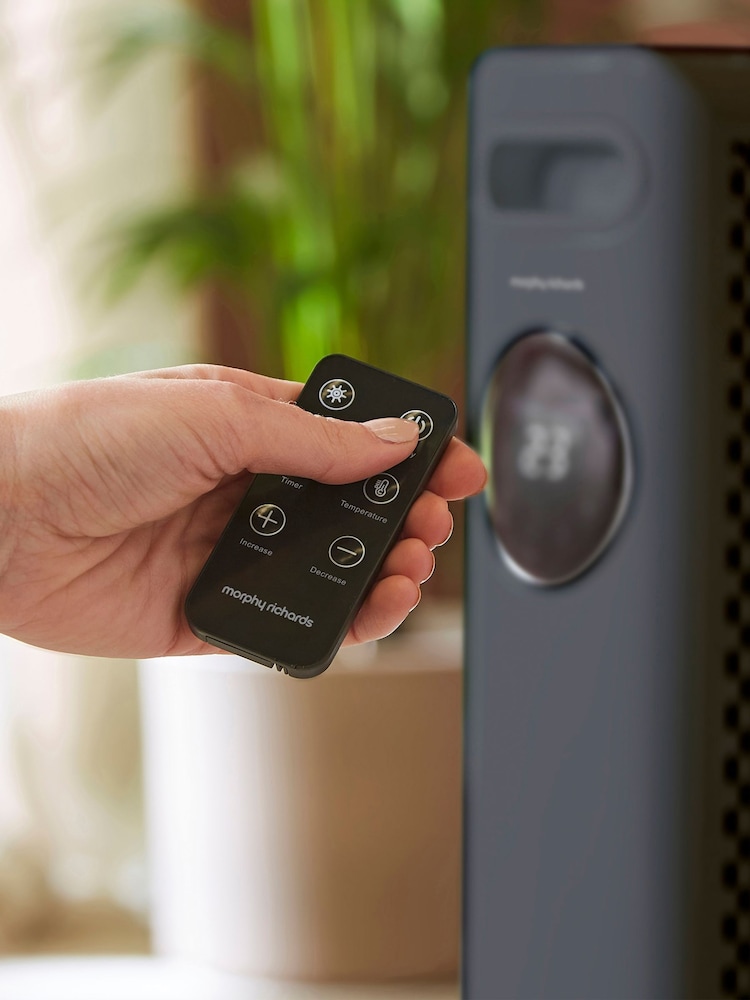 Morphy Richards Grey HeatFlux 2.5kw Digital Oil Filled Radiator - Image 2 of 5