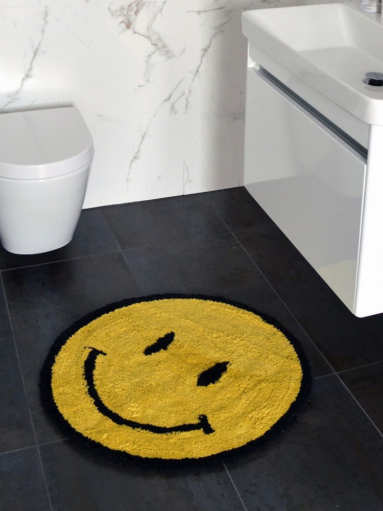Mooky Mats Yellow Happy Face Round Bath Mat - Image 2 of 4 Mooky Mats Yellow Happy Face Round Bath Mat - Image 2 of 4