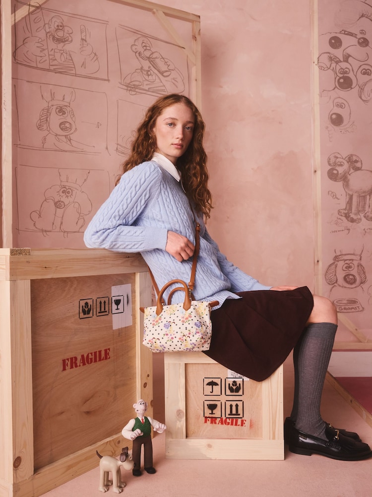 Cath Kidston Wallace və Gromit Mini Çanta - 7şəkildən 1 şəkil Cath Kidston Wallace və Gromit Mini Çanta - 7şəkildən 1 şəkil