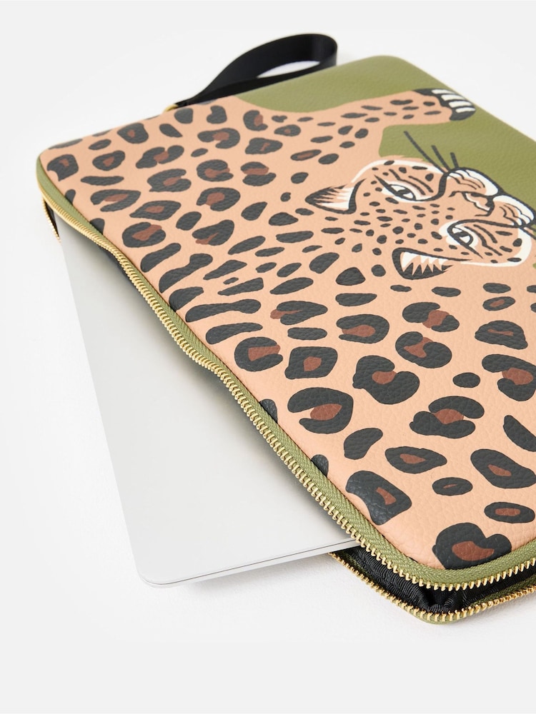 Oliver Bonas Leopard Laptop Case - صورة 5 من 5 Oliver Bonas Leopard Laptop Case - صورة 5 من 5