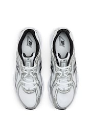 New Balance Silver 740 Trainers - Image 8 of 9