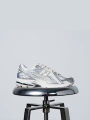 New Balance White/Silver 1906 Trainers - Image 13 of 14