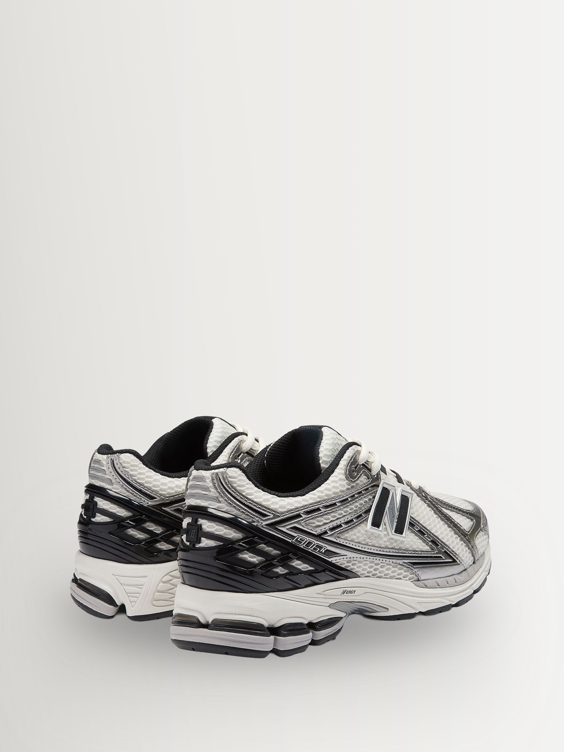 Comprar Prata - Tênis New Balance 1906 from Next Brazil