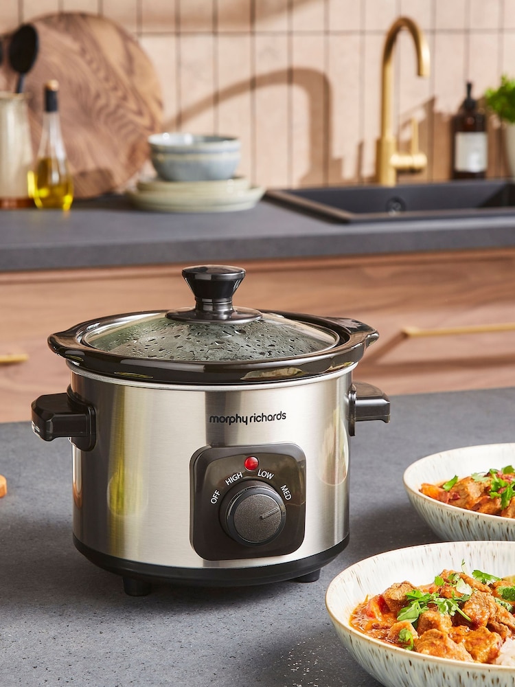 Morphy Richards Round 1.5L Slow Cooker - Image 1 of 5