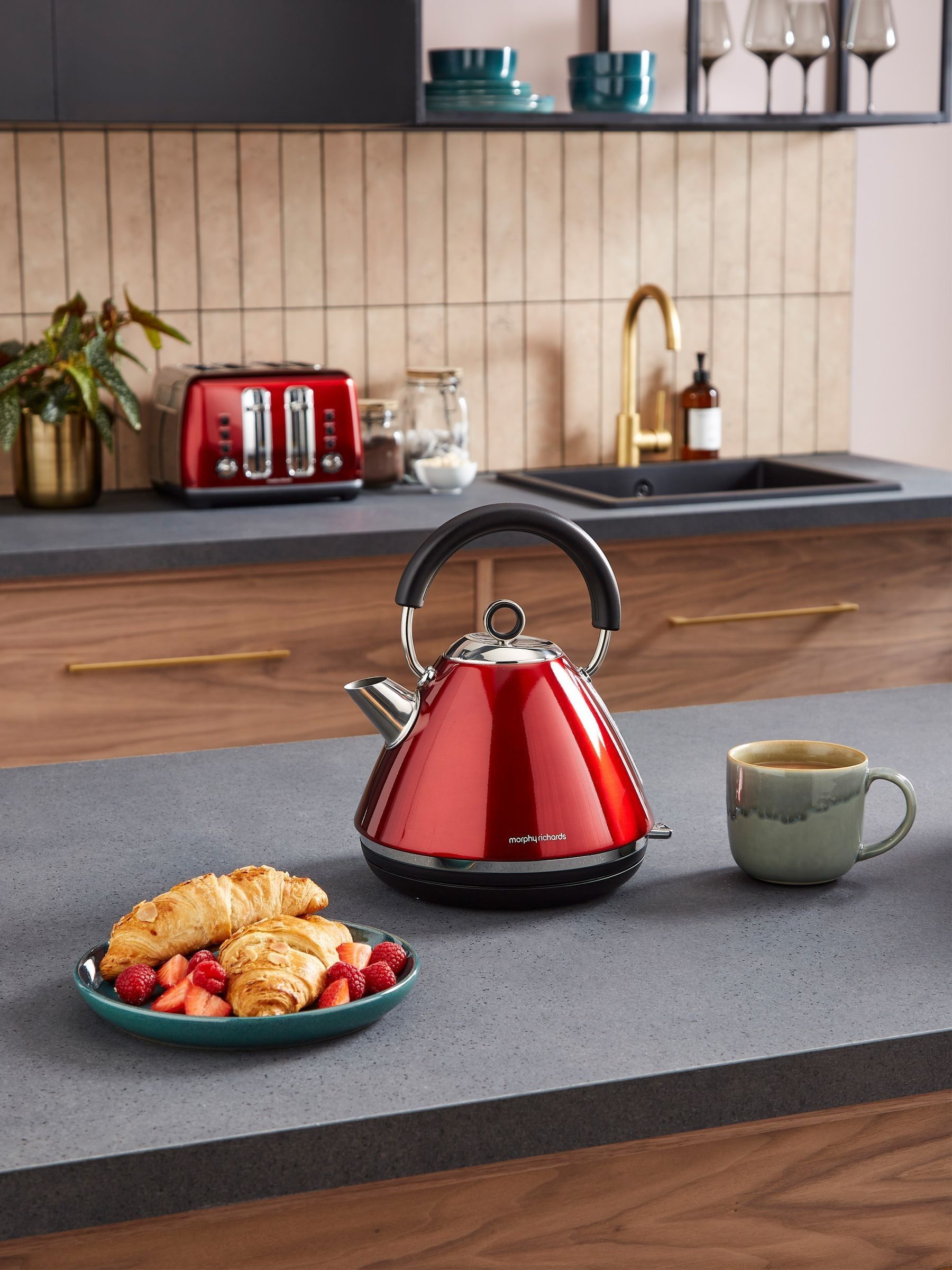 Morphy Richards Unisex Red Accents Pyramid Kettle - Image 9