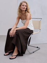 بني - تنورة ماكسي من مزيج كتّان بخصر منسدل - صورة 2 من 8