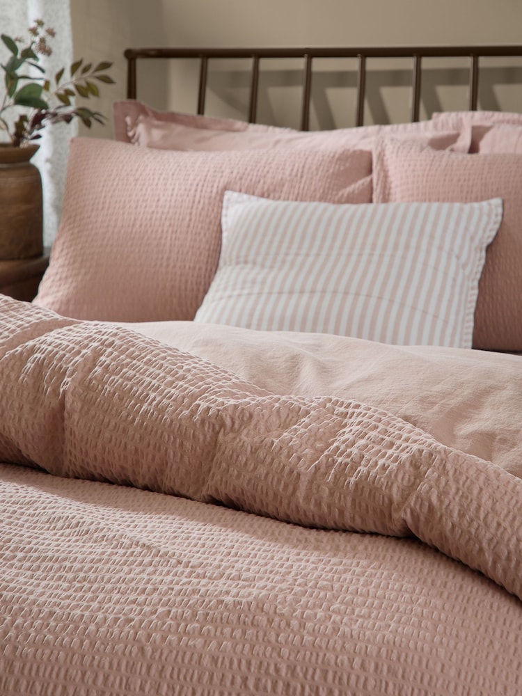 Yard Cotta Hebden Cotton Seersucker Duvet Cover and Pillowcase Set - Image 2 of 3 Yard Cotta Hebden Cotton Seersucker Duvet Cover and Pillowcase Set - Image 2 of 3