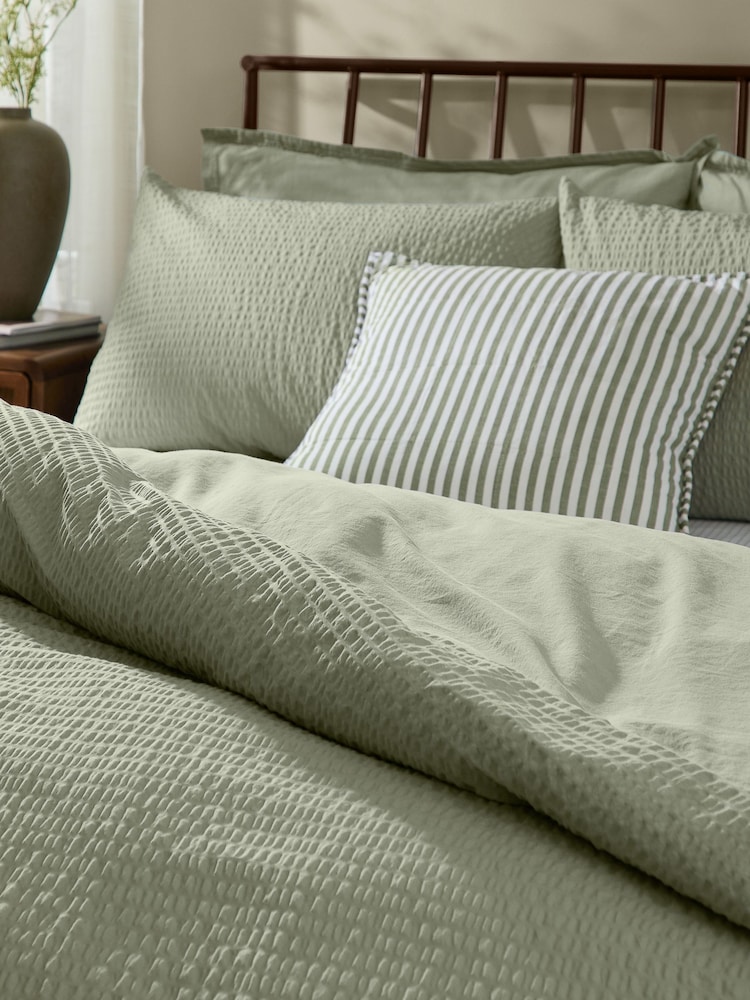 Yard Bay Green Hebden Cotton Seersucker Duvet Cover and Pillowcase Set - Image 2 of 3 Yard Bay Green Hebden Cotton Seersucker Duvet Cover and Pillowcase Set - Image 2 of 3