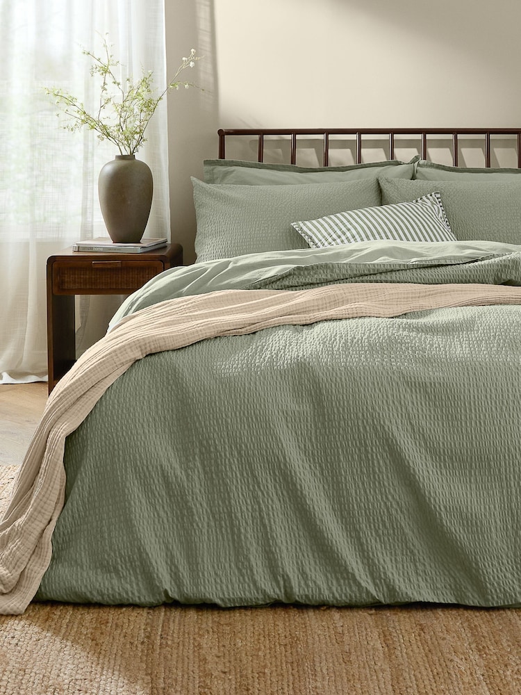 Yard Bay Green Hebden Cotton Seersucker Duvet Cover and Pillowcase Set - Image 3 of 3 Yard Bay Green Hebden Cotton Seersucker Duvet Cover and Pillowcase Set - Image 3 of 3