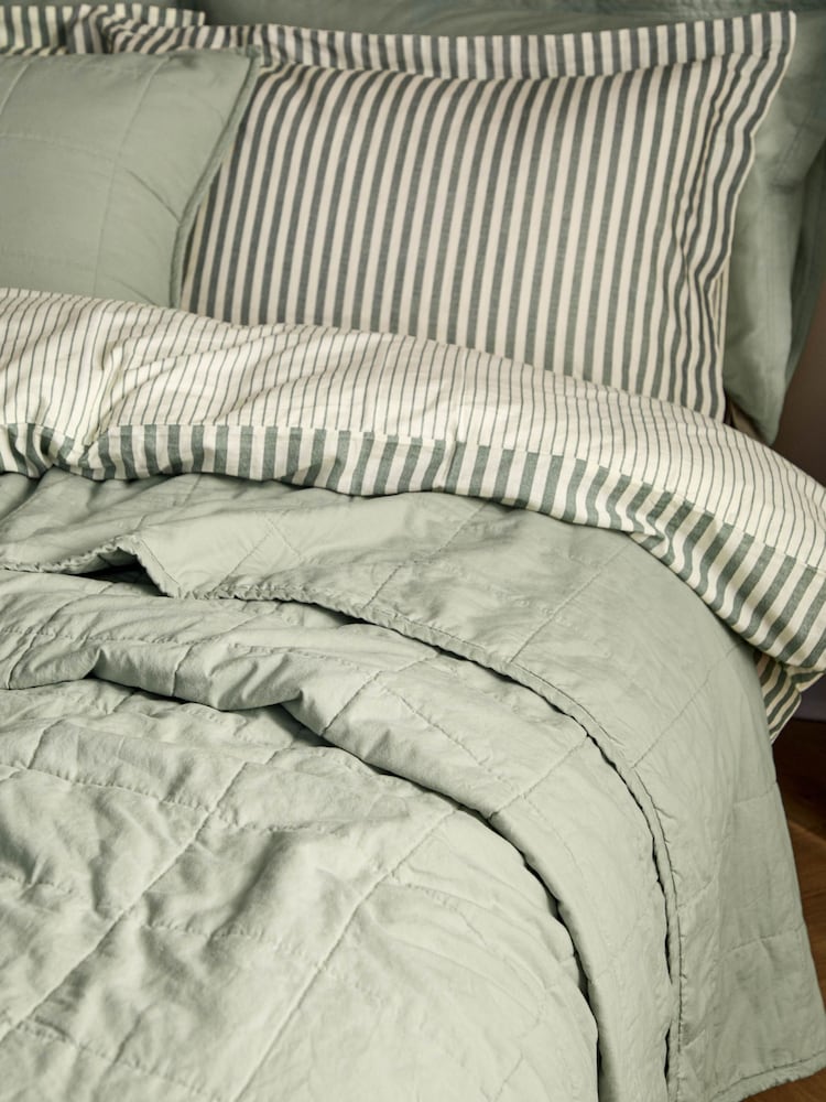 Yard Bay Green Hebden Stonewashed Cotton Bedspread - Image 2 of 4