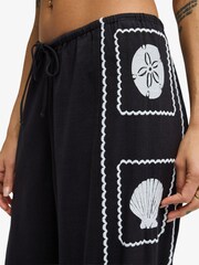 Billabong Sea Side Dreamer Shell Print Trousers - Imagen 5 de 5