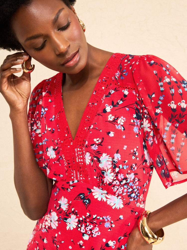 Love & Roses Red Floral Print Lace Trim Tea Top - Image 2 of 4