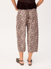 Oliver Bonas Brown Barrel Leg Jeans - Image 2 of 7