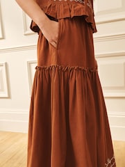 تنورة طبقات كوردروي مطرَّزة من Laura Ashley - Image 5 of 6