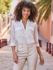 Sosandar Chevron Print Textured Zip Front Tunic Top - صورة 1 من 5