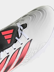 بوت كرة قدم للأرضيات العشبية ولسان قابل للطيّ Club تشكيلة Predator من adidas - صورة 8 من 11