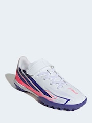 adidas נעלי כדורגל עם רצועות סקוץ' למגרשי דשא לילדים, דגם F50 Hyperfast Club - תמונה 9 מתוך 11