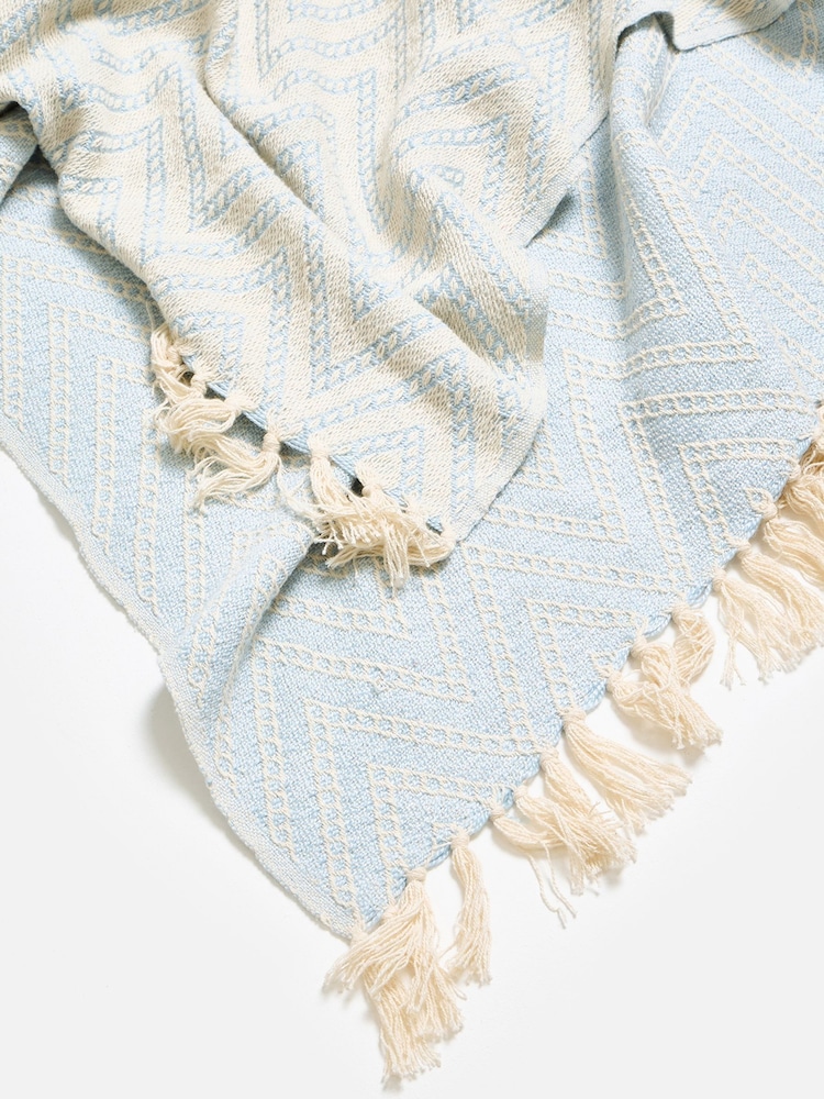 Oliver Bonas Blue & Cream Chevron Throw - Image 2 of 5 Oliver Bonas Blue & Cream Chevron Throw - Image 2 of 5