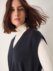 Gilet in maglia a trecce con nodo in vita Monsoon Cohen - Immagine 5 di 6