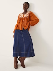 بلوزة بلوسون مطرزة Jenna من Monsoon - Image 2 of 5