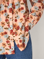 بلوزة بطبعة مورد الزيتون من Monsoon - Image 4 of 5