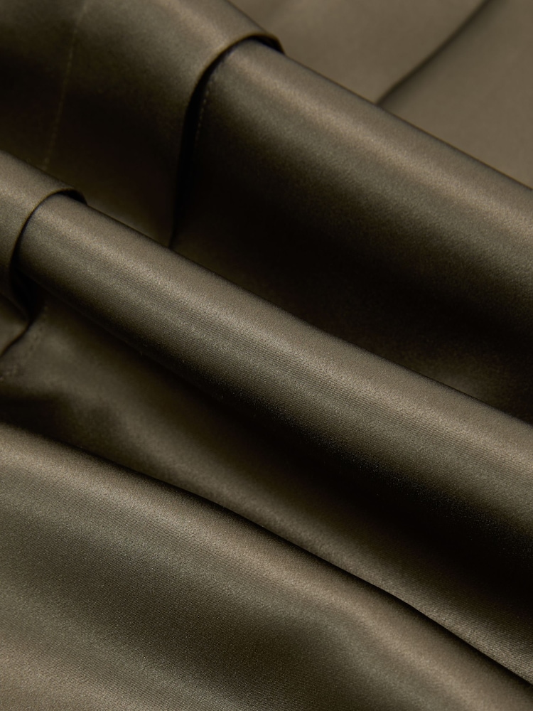 Reiss Khaki Green Amelia Silk Sleeveless Shirt - Image 6 of 6