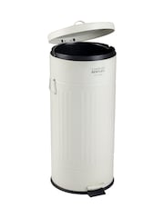 Charles Bentley Cream 30L Round Retro Kitchen Pedal Bin - Image 5 of 6