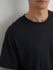 أزرق داكن - Reiss Langley T-Shirts - Image 4 of 6