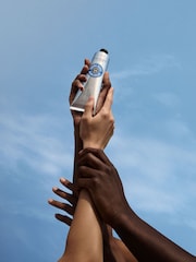 L'Occitane Shea Hand Cream 150ml - Image 6 of 8