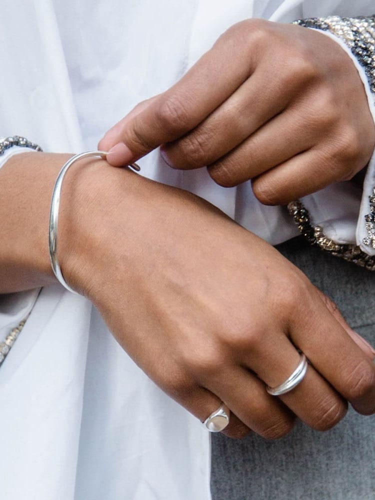 Dinny Hall Silver Wave Cuff Bracelet - Image 4 of 4