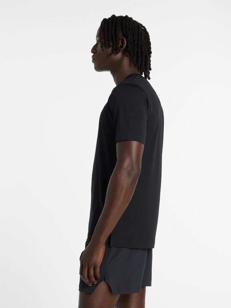 T-shirt utilitaire New Balance Sport Essentials - Image 2 de 6