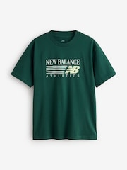 Зелений - New Balance Перетворена графічна футболка - Image 1 of 1