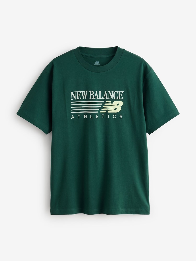 Зелений - New Balance Перетворена графічна футболка - Image 1 of 1
