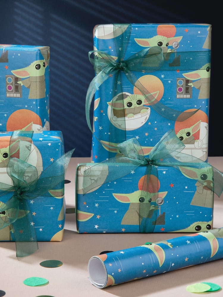 Hallmark 3 x 2m The Mandalorian Grogu Wrapping Paper - Image 1 of 6