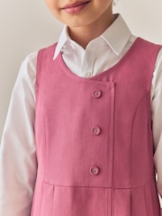 Rosa - Schulkleid mit langer Schürze und asymmetrisch versetzter Knopfleiste (3–14 Jahre) - Bild 4 von 8