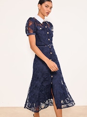 Lipsy Premium Lace Contrast Collar Fit And Flare Shirt Dress - Imagen 2 de 5
