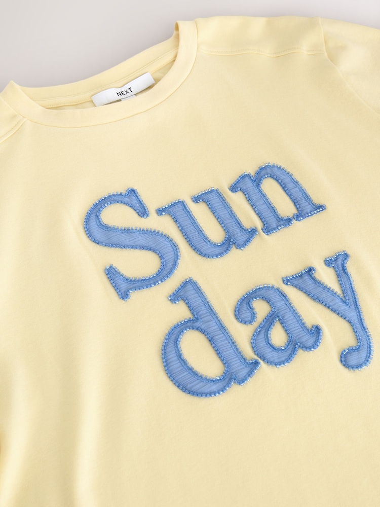 Yellow 'Sunday' Graphic - Heavyweight Crew Neck T-Shirt - Imagen 3 de 3