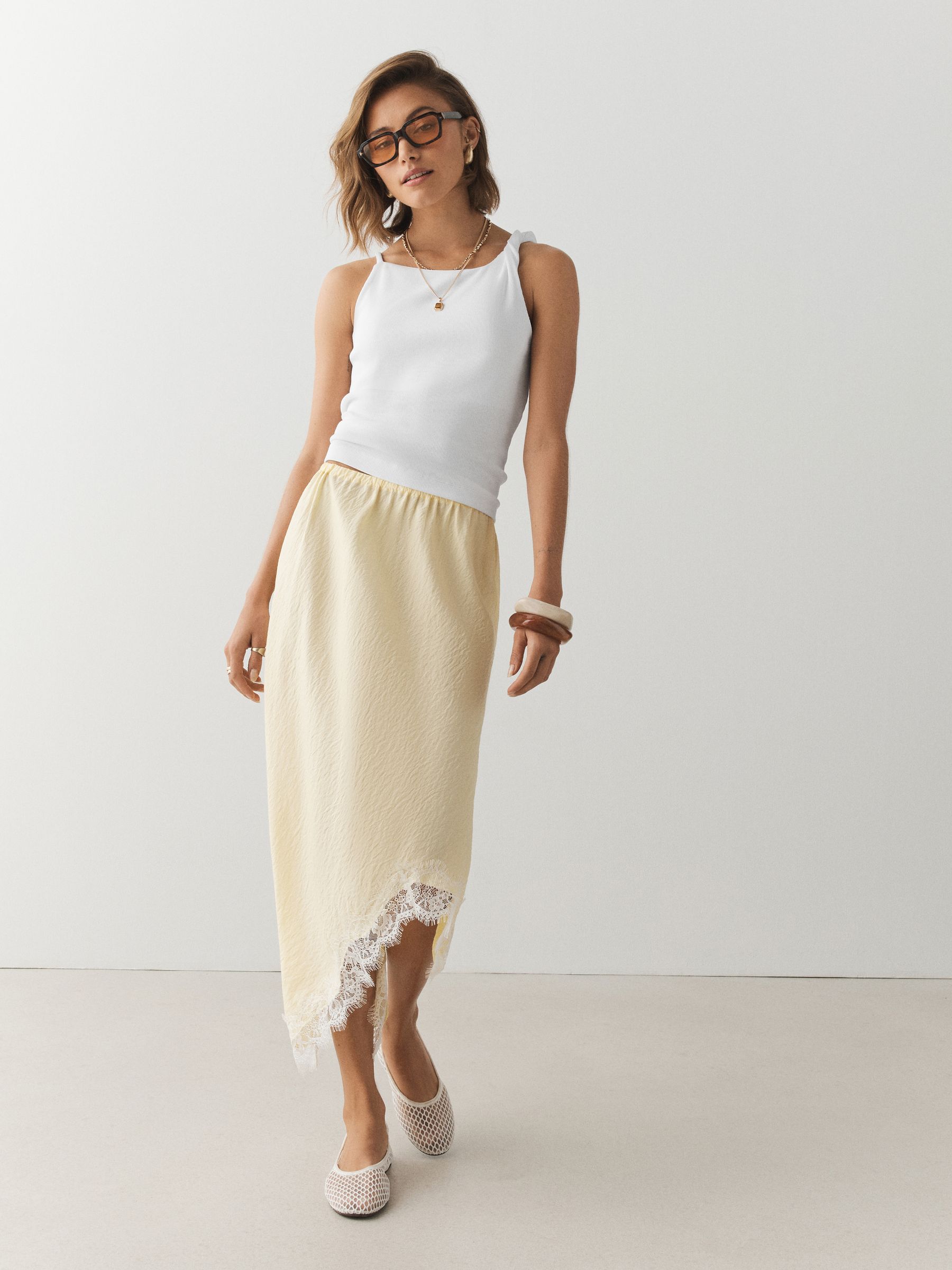 Next：日本 ホワイト - Twist Asymmetric Vest Top from Next Japan