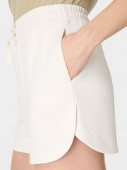 Sweaty Betty Beige Wash Cloud Weight High-Waisted Shorts - Image 4 of 6