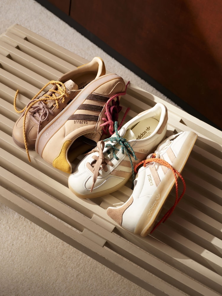 adidas Originals Cream Gazelle Indoor Trainers - Image 2 of 9