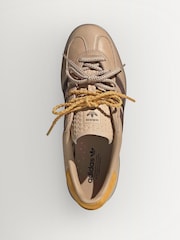 adidas Originals Beige Gazelle Indoor Trainers - Image 5 of 9