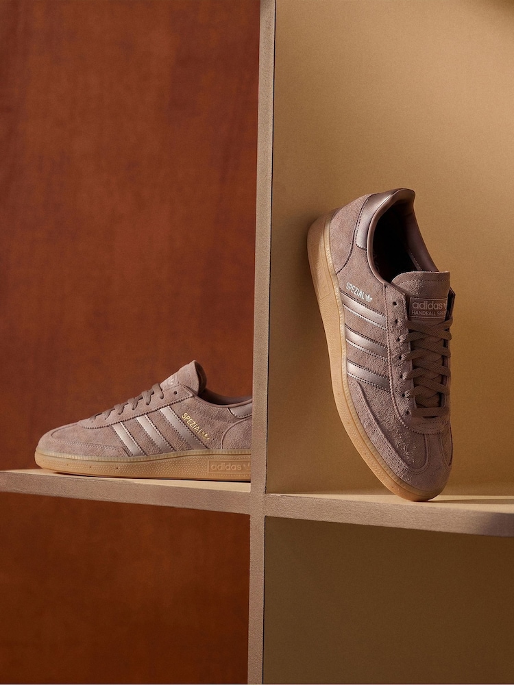 adidas Originals Brown Handball Spezial Trainers - Image 2 of 10 adidas Originals Brown Handball Spezial Trainers - Image 2 of 10