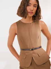 חום - Friends Like These Belted Tailored 2 in1 Jumpsuit - תמונה 4 מתוך 5