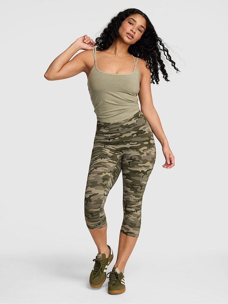 Victoria's Secret Pink Green Camo Relay Capri Leggings - Image 1 of 2 Victoria's Secret Pink Green Camo Relay Capri Leggings - Image 1 of 2